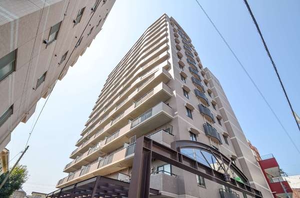 町田パインマンション駅前通り