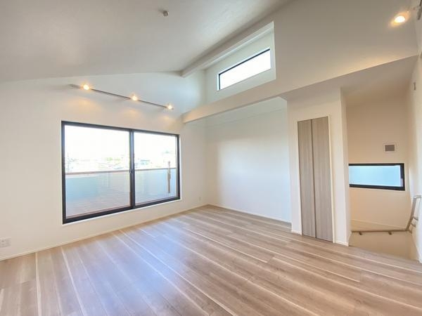 横浜市戸塚区汲沢１丁目　新築戸建　全３棟　３号棟