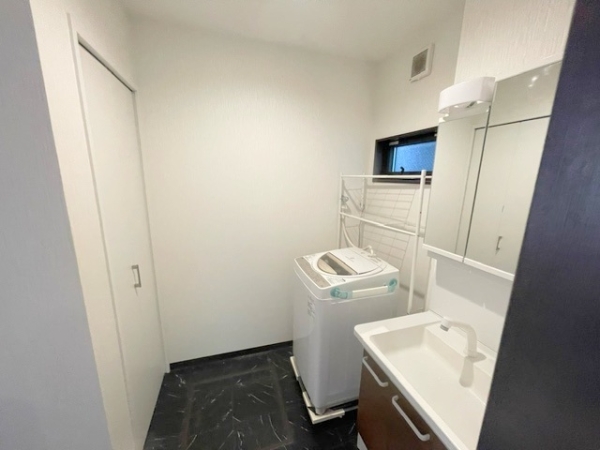 座間市小松原２丁目の中古一戸建て