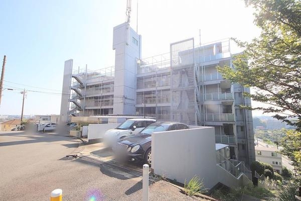 コスモ青葉台ウエストヒルズＢ棟