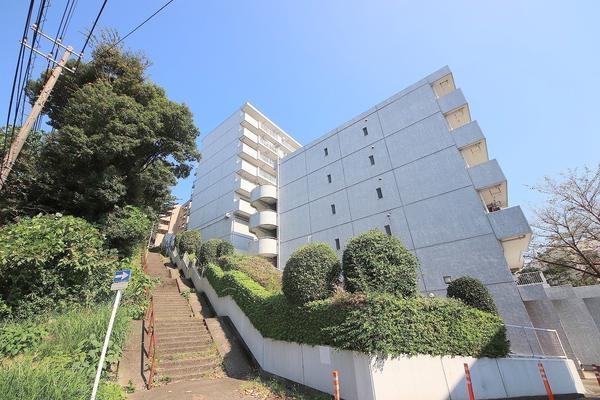 コスモ青葉台ウエストヒルズＢ棟