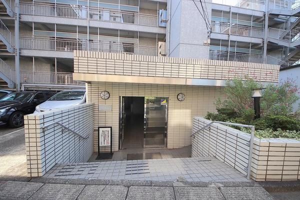 コスモ青葉台ウエストヒルズＢ棟