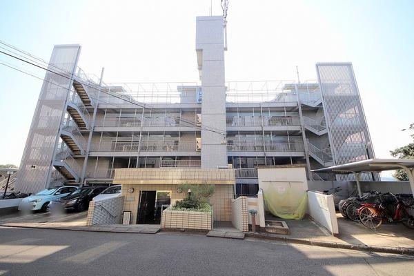 コスモ青葉台ウエストヒルズＢ棟