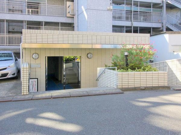 コスモ青葉台ウエストヒルズＢ棟