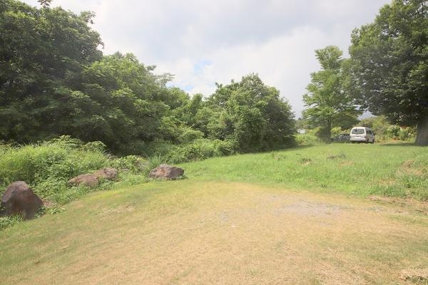 北杜市大泉町西井出の土地