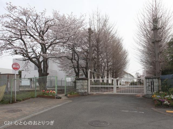 綾瀬市深谷中３丁目の土地(綾瀬市立綾瀬中学校)