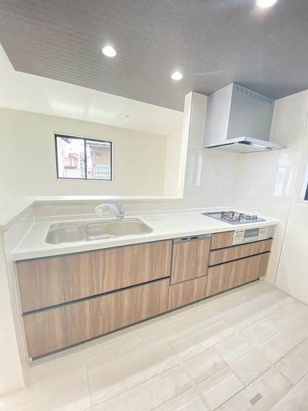 横浜市瀬谷区阿久和東3丁目　新築戸建　全2棟　2号棟