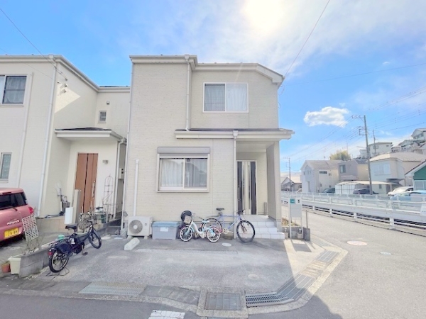 座間市栗原中央１丁目の中古一戸建て