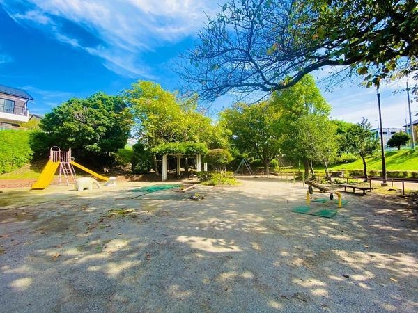 湘南ライフタウン駒寄第二住宅 40号棟(石川一の坪公園)