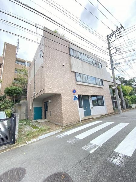 横浜市戸塚区戸塚町の土地