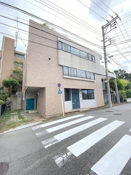 横浜市戸塚区戸塚町の土地