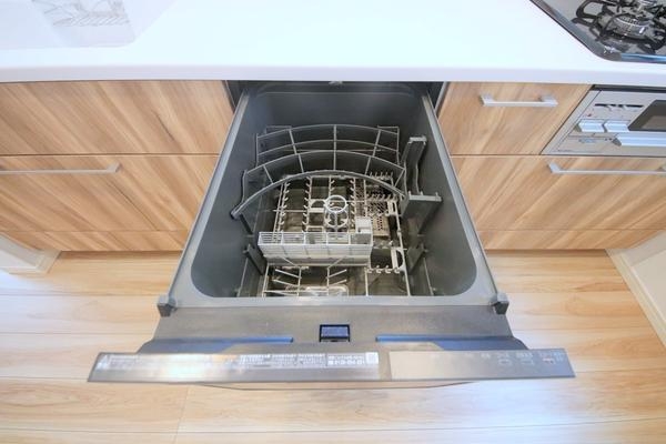 相模原市南区東林間4丁目4期　新築分譲住宅　2号棟