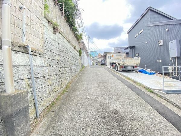 横浜市泉区白百合１丁目　新築戸建　全２棟　B棟