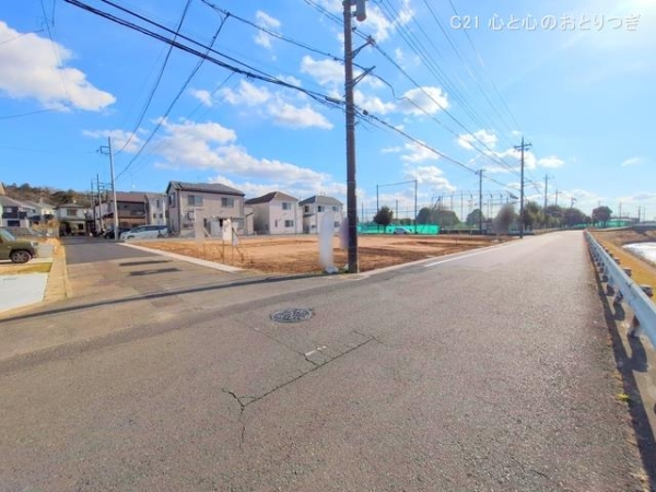 大和市上和田　建築条件なし売地　4区画