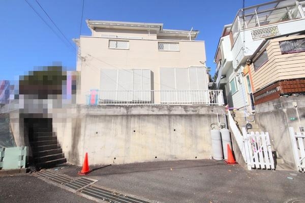座間市入谷西２丁目の中古一戸建て