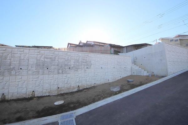 町田市上小山田町の土地