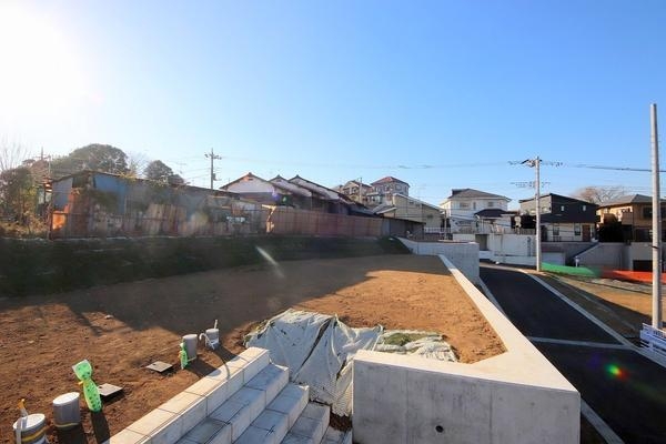 町田市上小山田町の土地