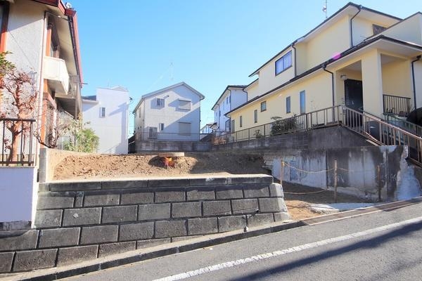 町田市南成瀬2丁目　建築条件なし売地