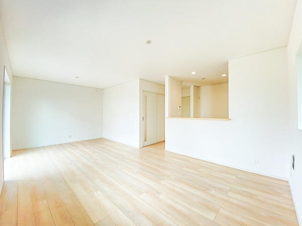 横浜市瀬谷区三ツ境　戸建　01