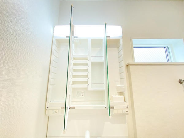 横浜市瀬谷区三ツ境　戸建　01