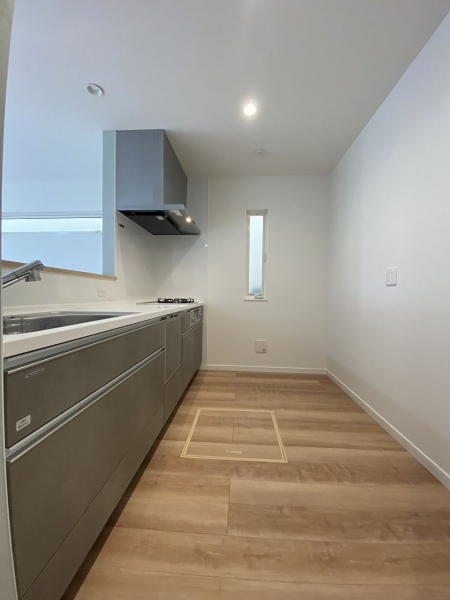 横浜市戸塚区戸塚町　新築戸建　全３棟　１号棟