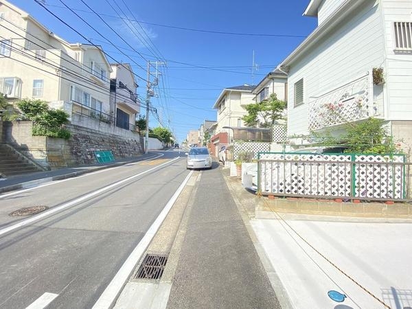 横浜市戸塚区戸塚町　新築戸建　全３棟　１号棟