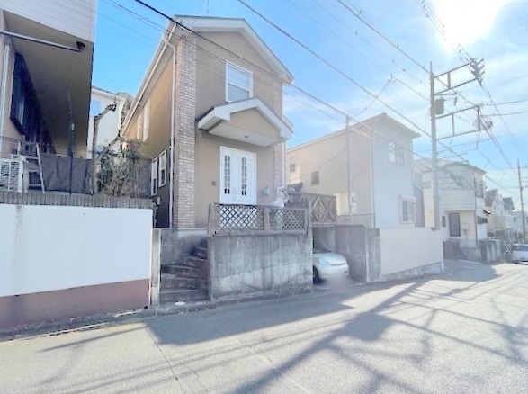 座間市明王　建築条件なし売地