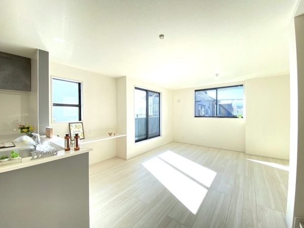 横浜市瀬谷区三ツ境　　新築戸建