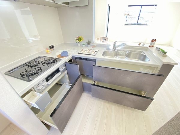 横浜市瀬谷区三ツ境　　新築戸建
