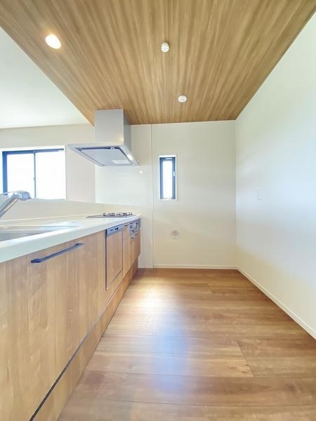 横浜市泉区中田西４丁目　新築戸建　全４棟　２号棟