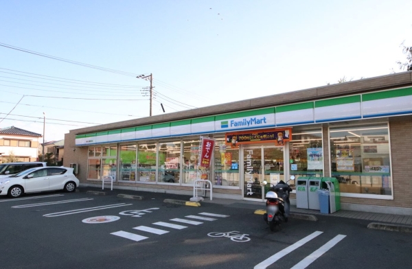 横浜市泉区上飯田町 新築戸建 全3棟 1号棟(ファミリーマート 横浜上飯田団地店)