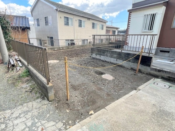 綾瀬市早川　建築条件なし売地
