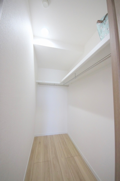 エステ・スクエア成瀬壱番館