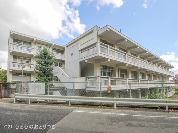 横浜市青葉区榎が丘3期 新築分譲住宅 B号棟(横浜市立榎が丘小学校)