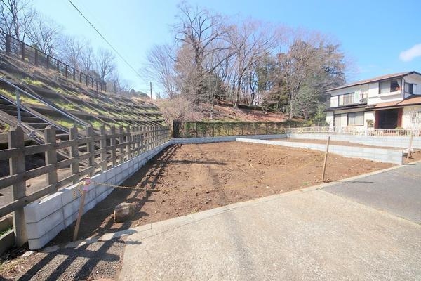町田市南成瀬2丁目1期　新築分譲住宅　2号棟