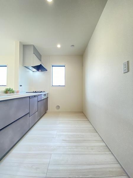綾瀬市綾西5丁目　新築戸建　全2棟　A号棟