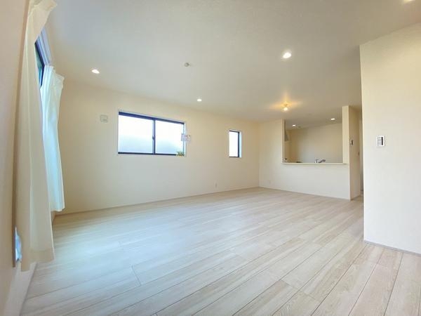 綾瀬市綾西5丁目　新築戸建　全2棟　A号棟