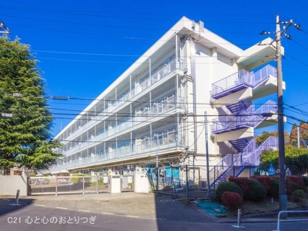 町田市金井5丁目 新築分譲住宅 2号棟(町田市立藤の台小学校)