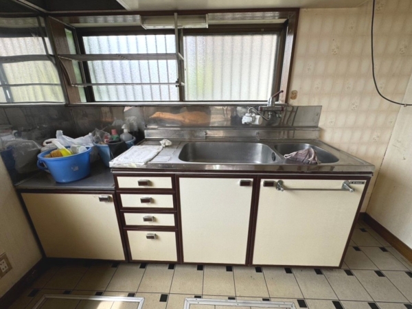 綾瀬市小園　中古戸建