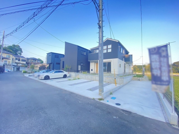 藤沢市石川　新築戸建　全３棟　2号棟