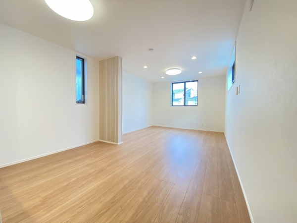 横浜市戸塚区戸塚町　中古戸建