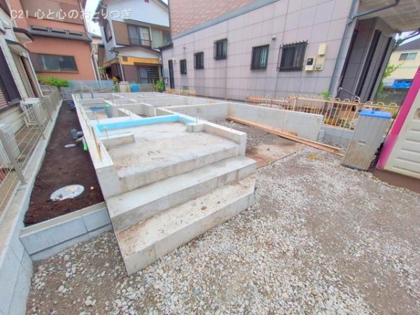 綾瀬市上土棚北2丁目　戸建　01