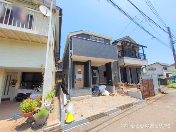 綾瀬市上土棚北2丁目　戸建　01