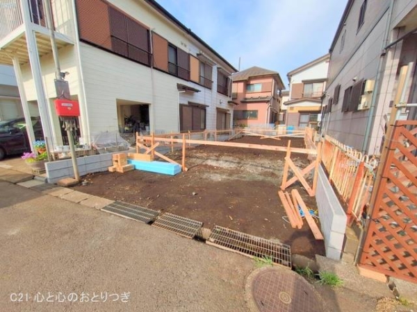 綾瀬市上土棚北2丁目　戸建　01
