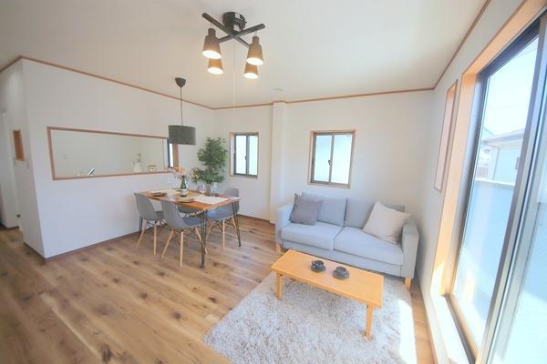 座間市東原４丁目の中古一戸建て