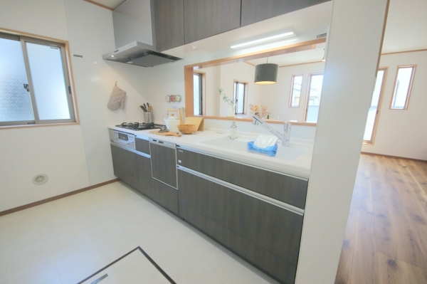 座間市東原４丁目の中古一戸建て