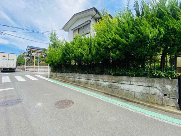 綾瀬市小園南２丁目の土地