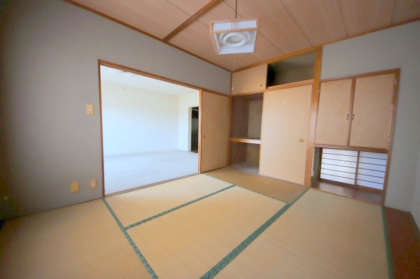 座間入谷ハイツ７号棟