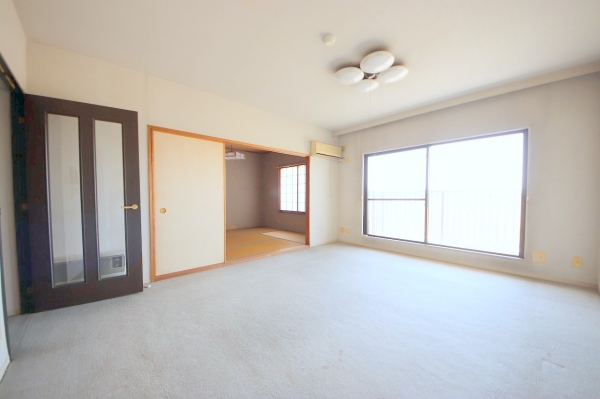 座間入谷ハイツ７号棟