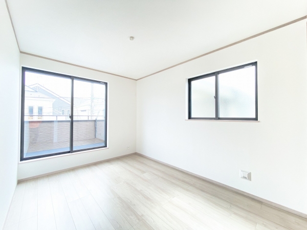 綾瀬市寺尾本町1丁目　新築戸建
